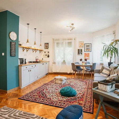 Bohemia アパート *