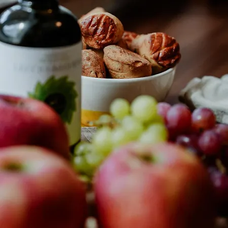 Апартаменти Bohemia