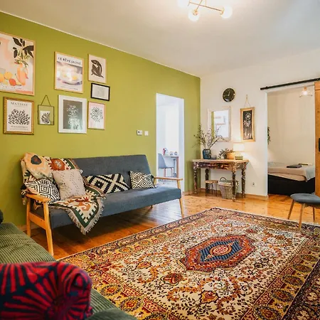 Апартаменты Bohemia *